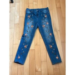 Chico's Girlfriend Ankle Jeans Women 0.5 Blue Floral Embroidered Beaded Slimming